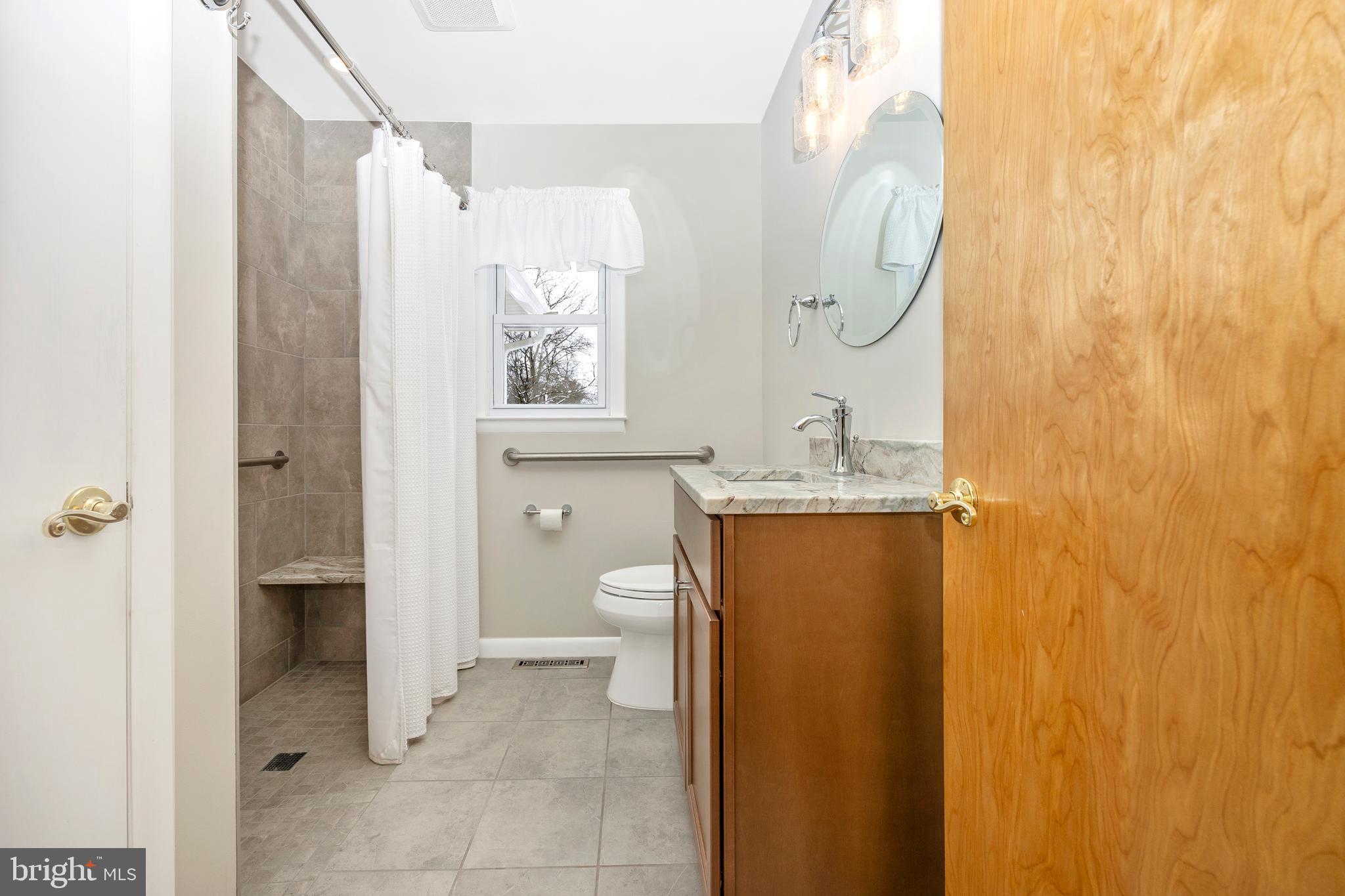 11511 Crickenberger Road New Market, MD 21774 - Photo 19 of 42 Full Main Level Hall Bath