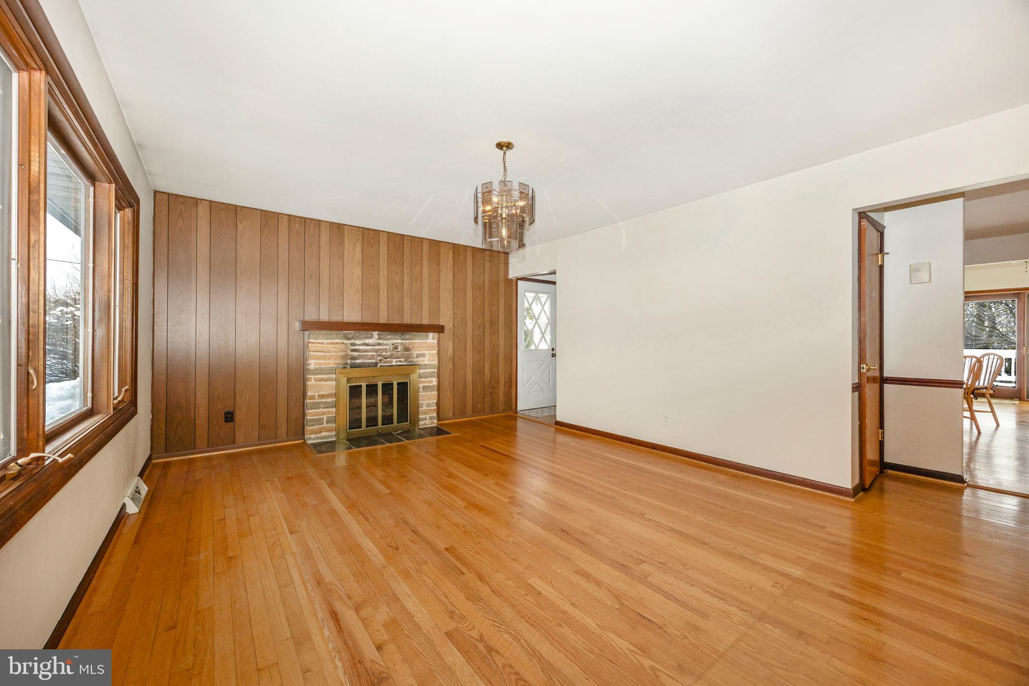 11511 Crickenberger Road New Market, MD 21774 - Photo 4 of 42 Living Room with Wood Fireplace