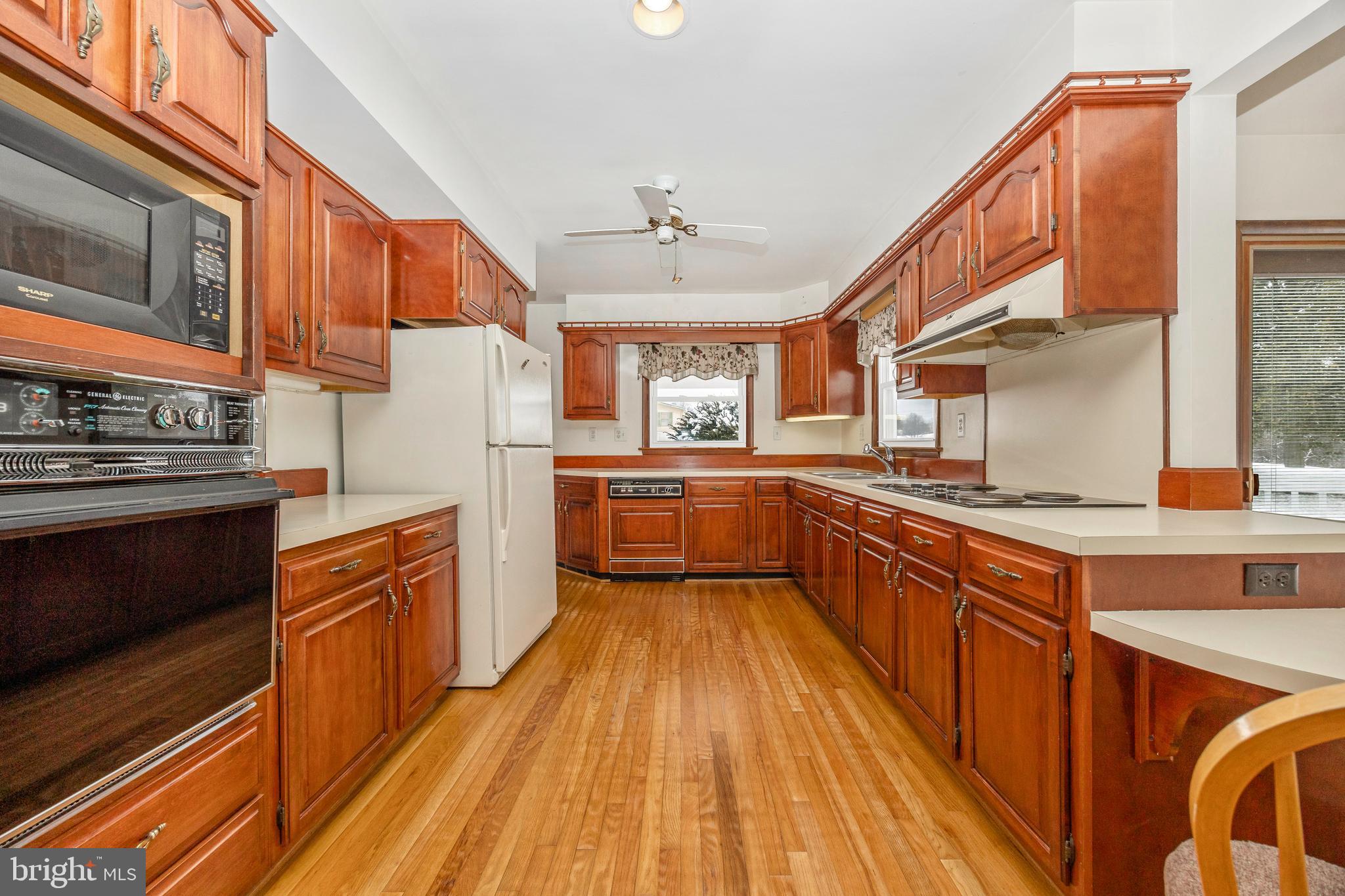 11511 Crickenberger Road New Market, MD 21774 - Photo 7 of 42 Kitchen