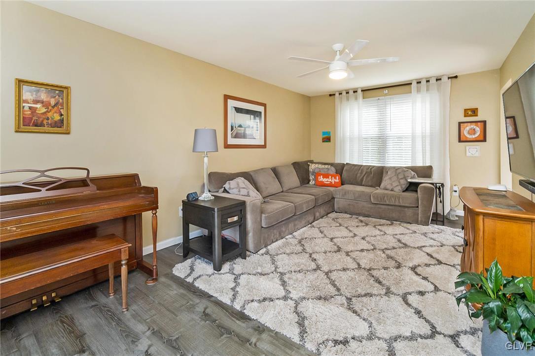 3207 Reeve Drive West Bethlehem, PA 18020 - Photo 8 of 43 Gallery Image 8