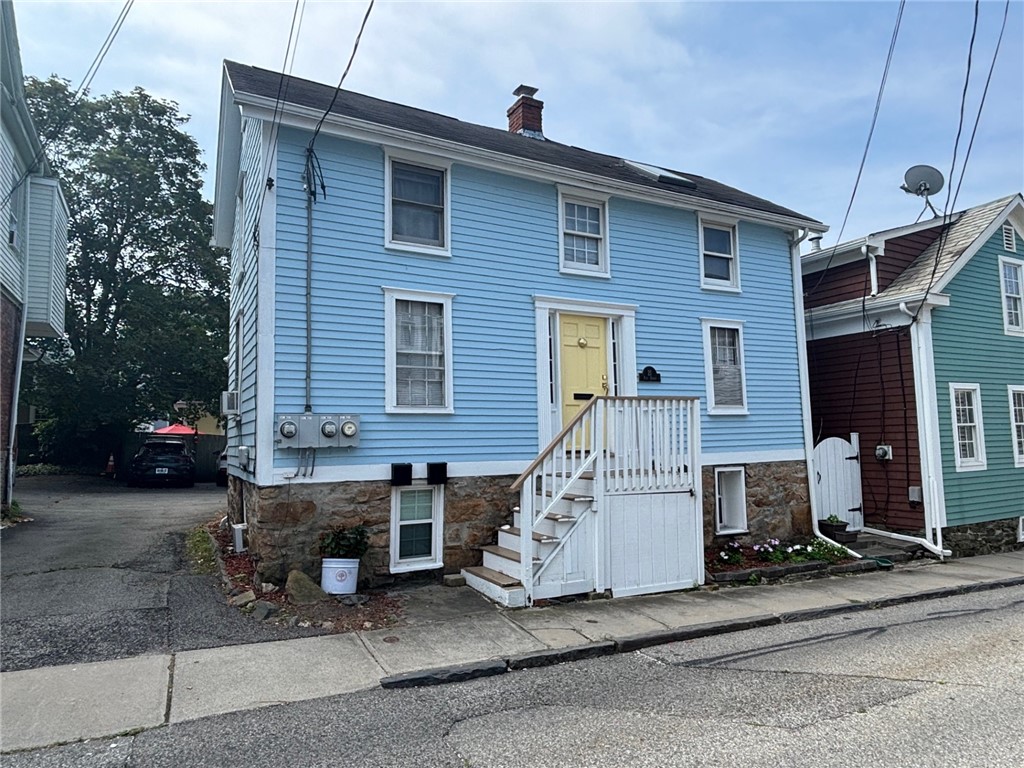 21 Pope Street, Unit 2 Newport, RI 02840 - Photo 2 of 20