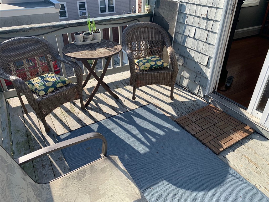 21 Pope Street, Unit 2 Newport, RI 02840 - Photo 6 of 20