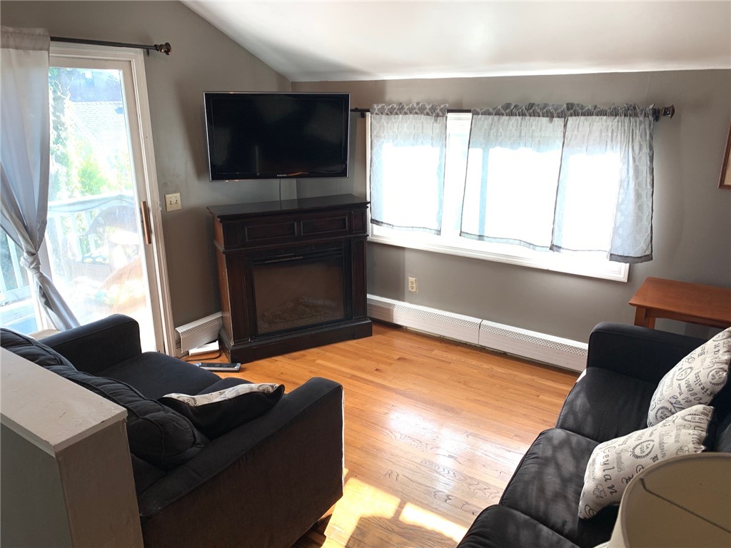 21 Pope Street, Unit 2 Newport, RI 02840 - Photo 8 of 20