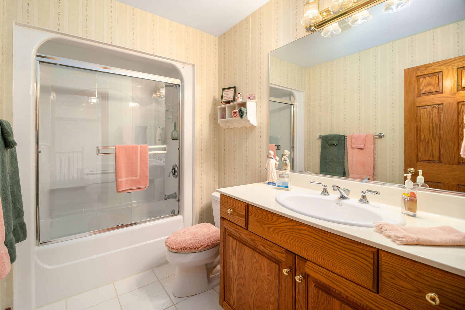 42W545 McDonald Road Elgin, IL 60124 - Photo 32 of 45 a bathroom with a sink a toilet and shower