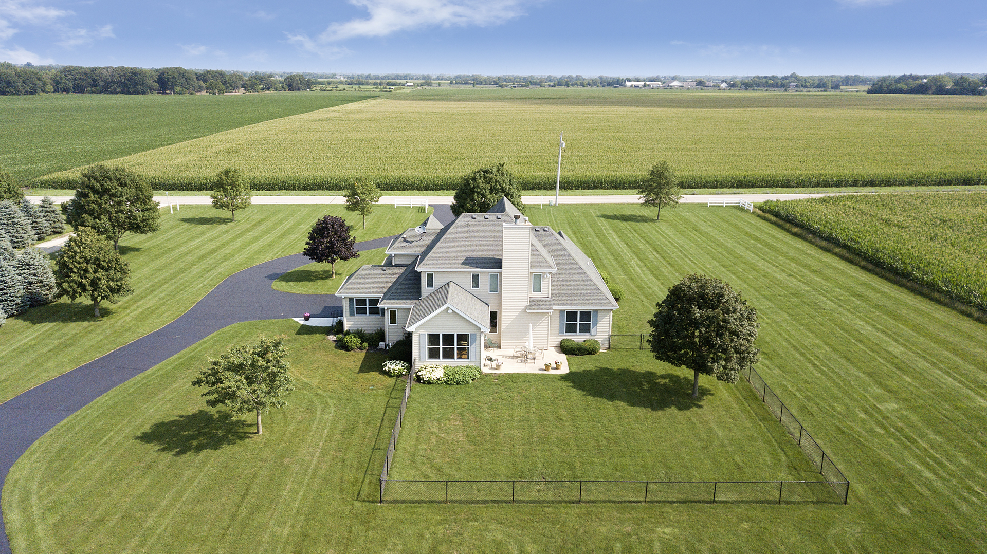 42W545 McDonald Road Elgin, IL 60124 - Photo 34 of 45 an aerial view of a house with a ocean view