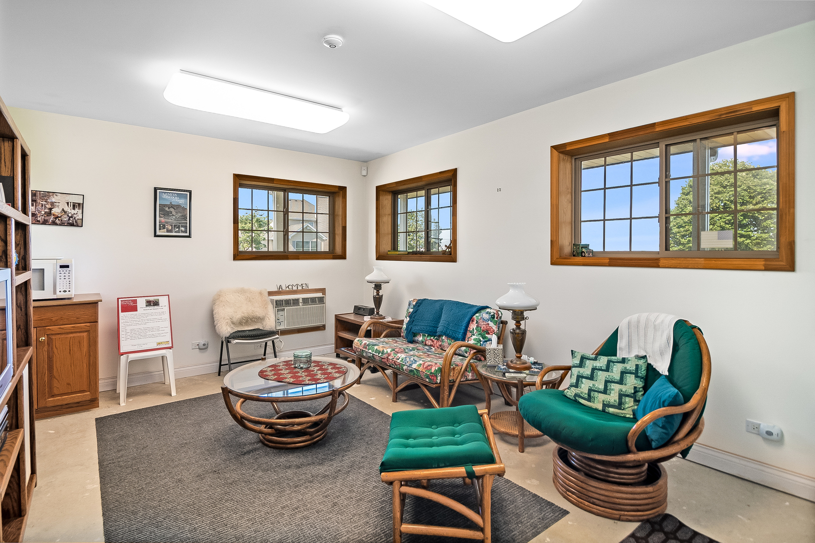 42W545 McDonald Road Elgin, IL 60124 - Photo 43 of 45 a living room with furniture a window and a potted plant
