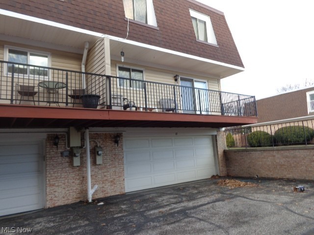 6476 State Road, Unit H17 Parma, OH 44134 - Photo 20 of 23 2-Car + Patio