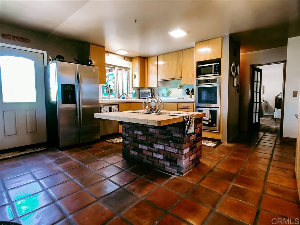 822 South Grade Road Alpine, CA 91901 - Photo 5 of 24