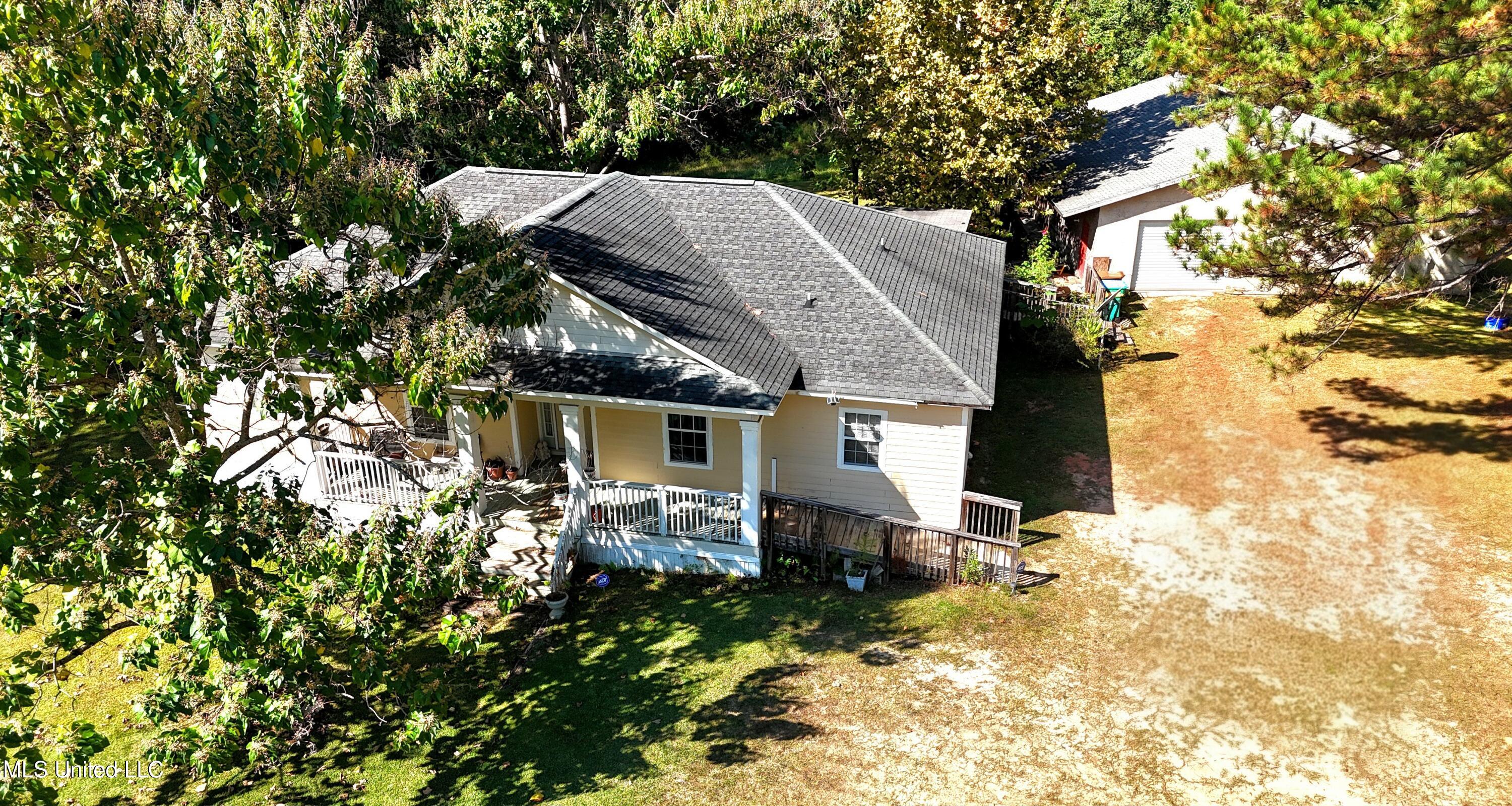 21487 Dye Road Saucier, MS 39574 - Photo 3 of 20 dji_fly_20250926_102528_0134_17589007574