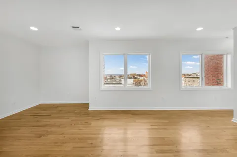 $399,000 | 605 New York Avenue, Unit 604, Union City, NJ 07087