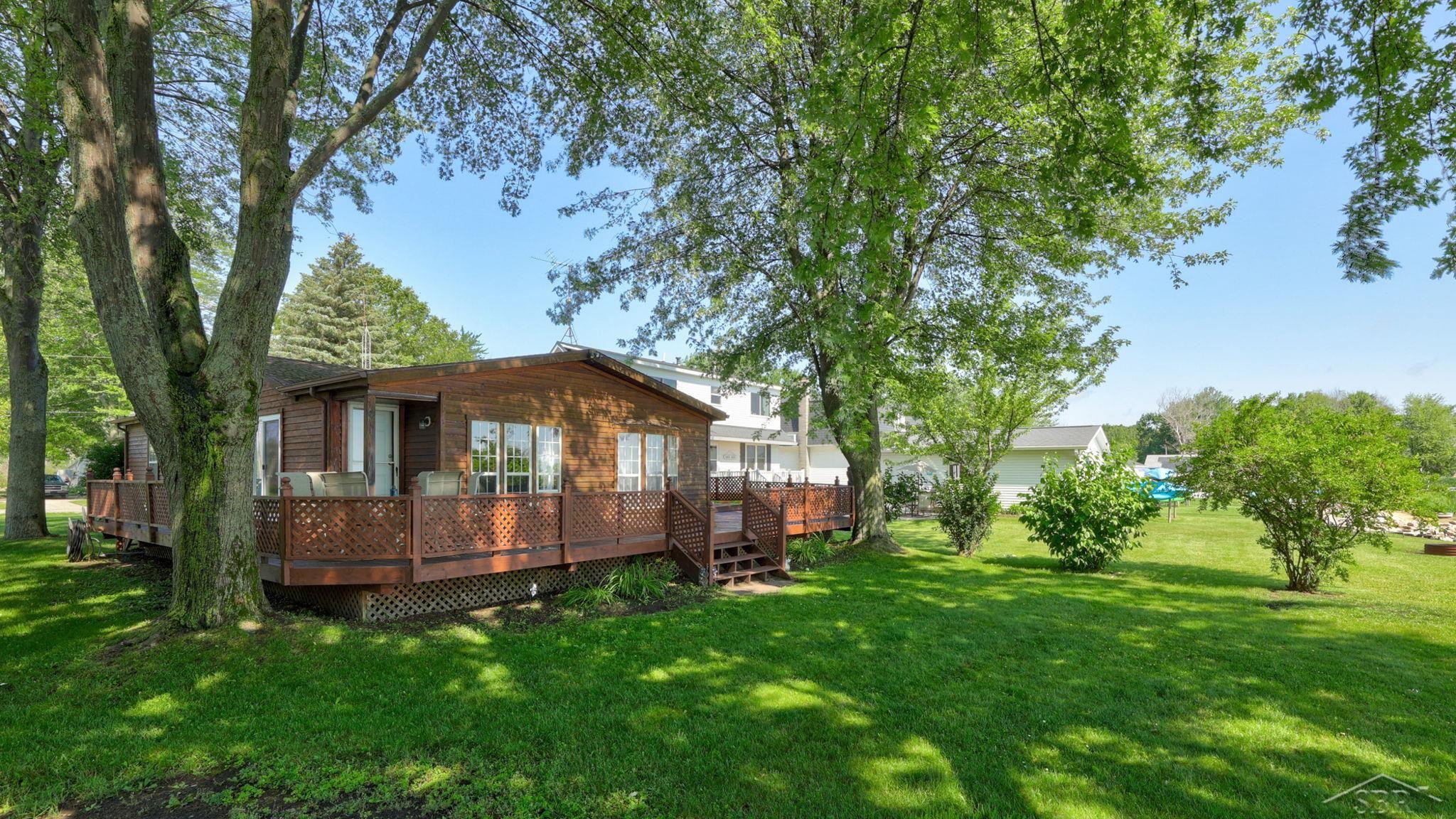 5237 Beachwood Road Standish, MI 48658 - Photo 18 of 68 Water Front of Home
