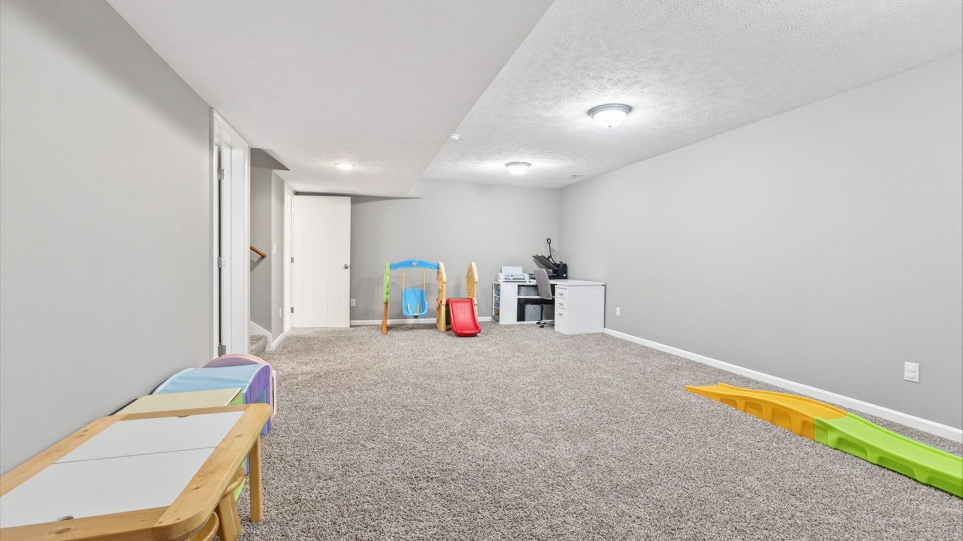 308 East Locust Street Normal, IL 61761 - Photo 20 of 40 a view of a room with an empty space