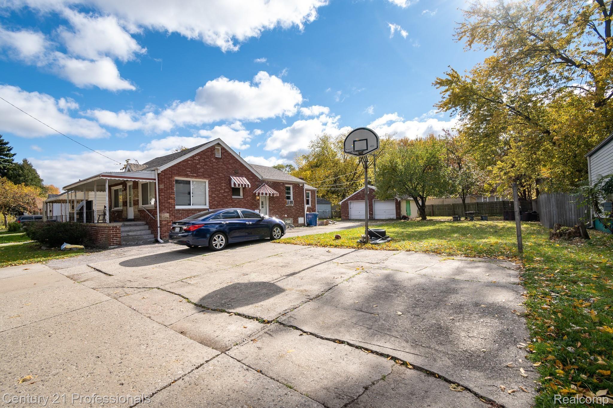 8672 Stephens Road Warren, MI 48089 - Photo 28 of 29 DSC_6807.jpg