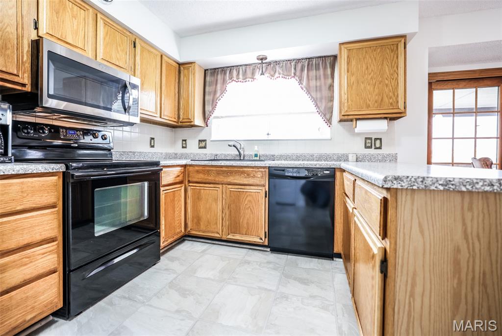 231 Brougham O'Fallon, MO 63368 - Photo 12 of 36