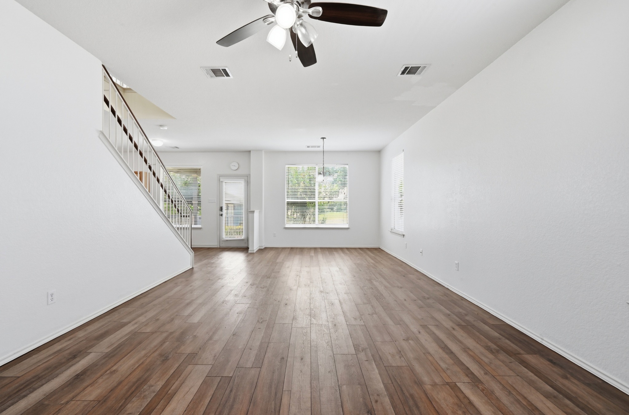 4584 Mather Kyle, TX 78640 - Photo 5 of 40 Spacious living/dining room combo