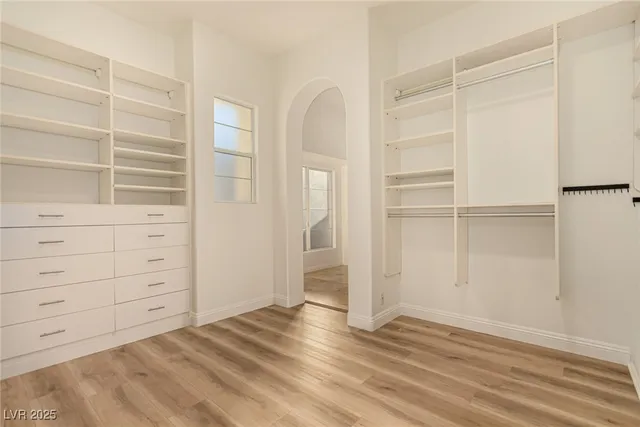 $2,400,000 | 10412 Mansion Hills Avenue, Las Vegas, NV 89144