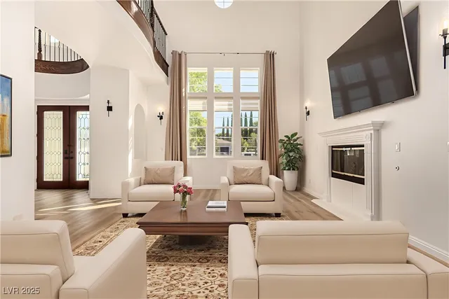 $2,400,000 | 10412 Mansion Hills Avenue, Las Vegas, NV 89144