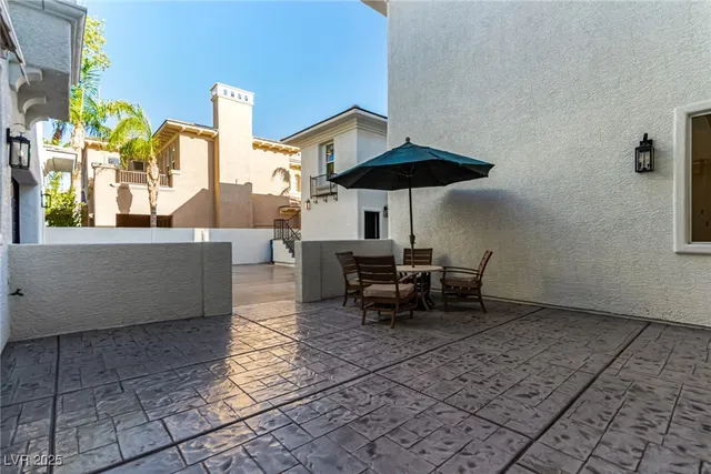 $2,400,000 | 10412 Mansion Hills Avenue, Las Vegas, NV 89144