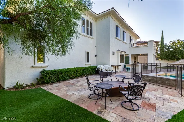 $2,400,000 | 10412 Mansion Hills Avenue, Las Vegas, NV 89144