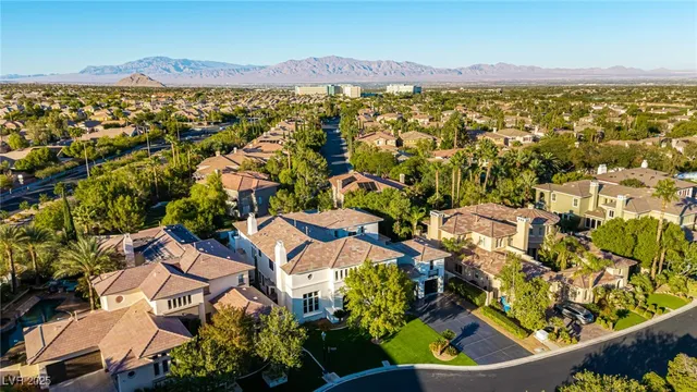 $2,400,000 | 10412 Mansion Hills Avenue, Las Vegas, NV 89144
