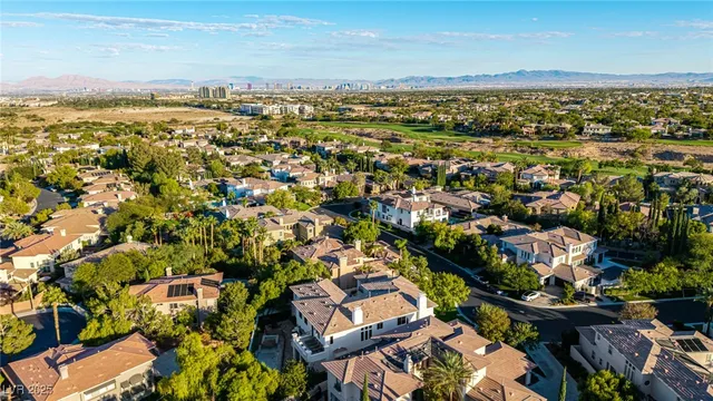 $2,400,000 | 10412 Mansion Hills Avenue, Las Vegas, NV 89144
