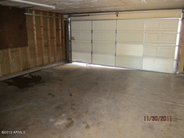 5501 West Berkeley Road Phoenix, AZ 85035 - Photo 10 of 11 Garage