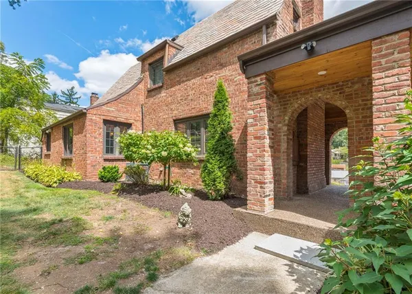 $695,000 | 215 Brookside Boulevard, Pittsburgh, PA 15241