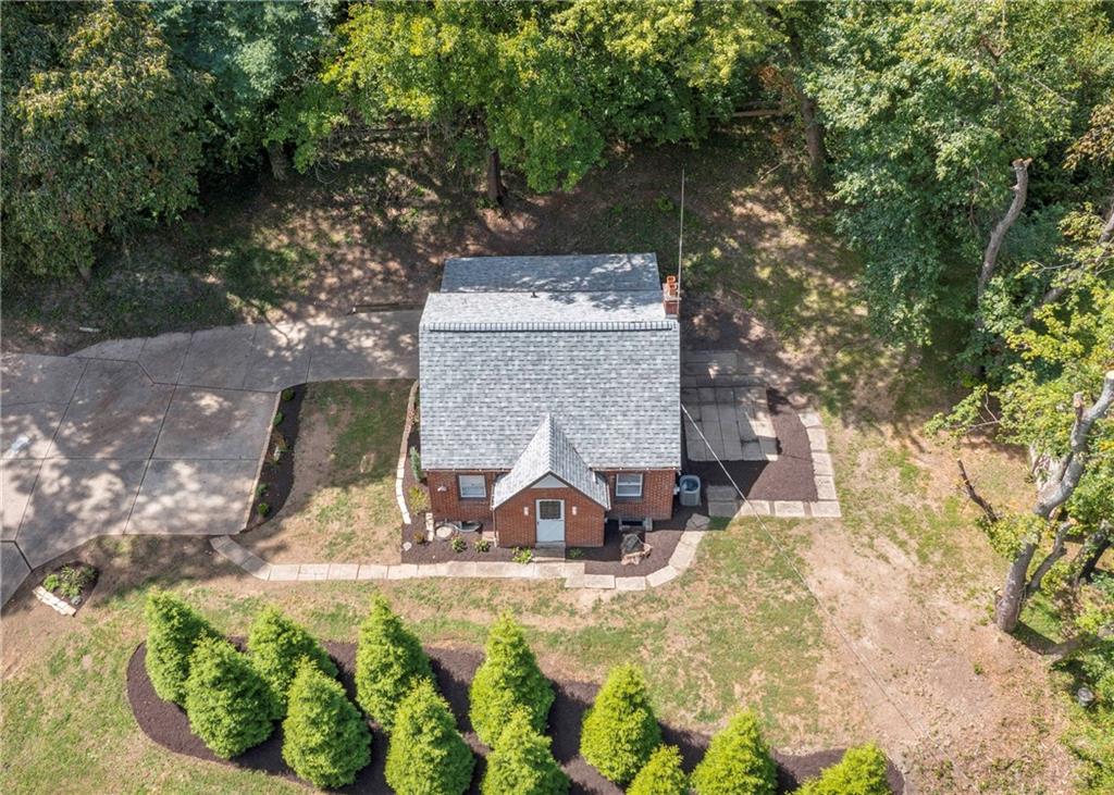 215 Brookside Boulevard Pittsburgh, PA 15241 - Photo 27 of 46