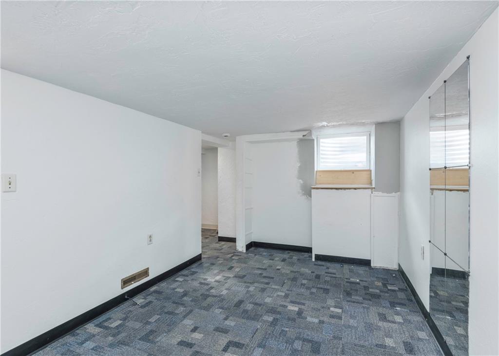 215 Brookside Boulevard Pittsburgh, PA 15241 - Photo 35 of 46