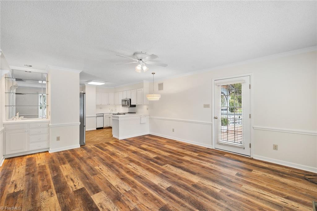 1007 Kings Arms Court High Point, NC 27262 - Photo 14 of 48
