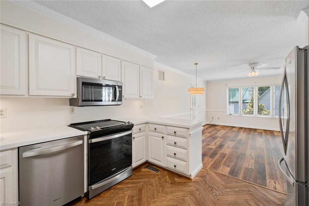 1007 Kings Arms Court High Point, NC 27262 - Photo 19 of 48