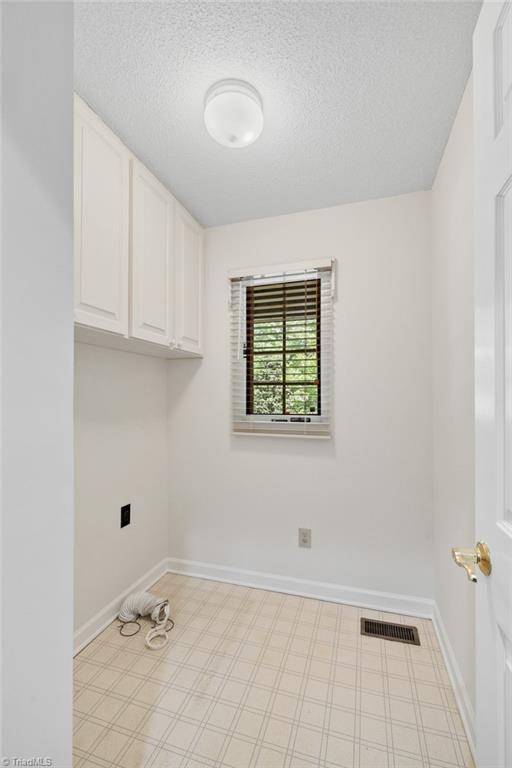 1007 Kings Arms Court High Point, NC 27262 - Photo 20 of 48