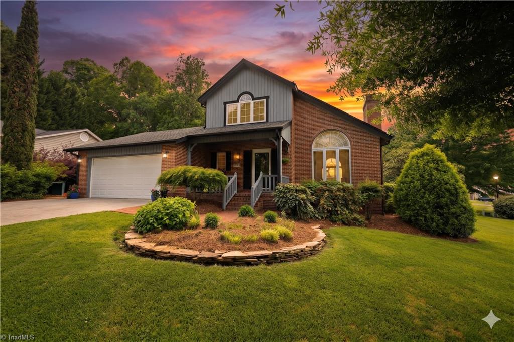 1007 Kings Arms Court High Point, NC 27262 - Photo 3 of 48