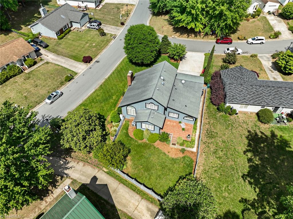 1007 Kings Arms Court High Point, NC 27262 - Photo 45 of 48