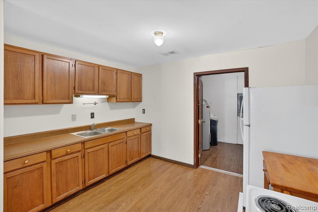 14463 Seymour Road Linden, MI 48451 - Photo 31 of 65 Gallery Image 31