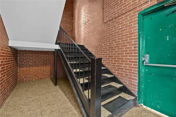 $239,900 | 910 East Maiden Street, Washington, PA 15301