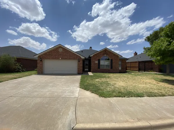 $2,095 | 9806 Genoa Avenue, Lubbock, TX 79424