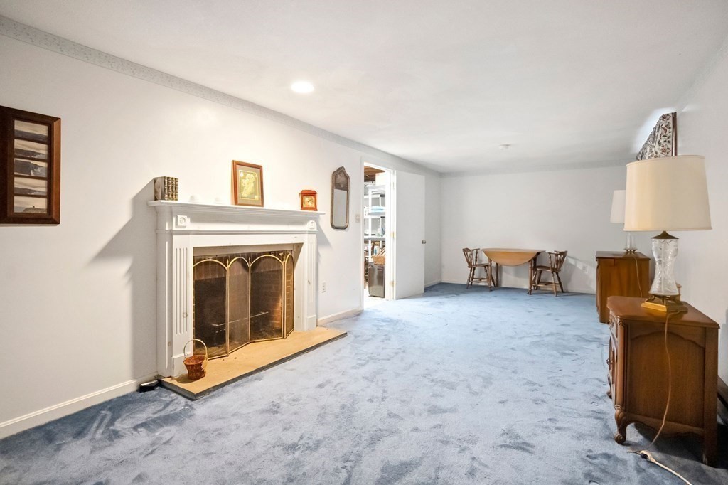47 Gloucester Road Westwood, MA 02090 - Photo 20 of 25 Gallery Image 20