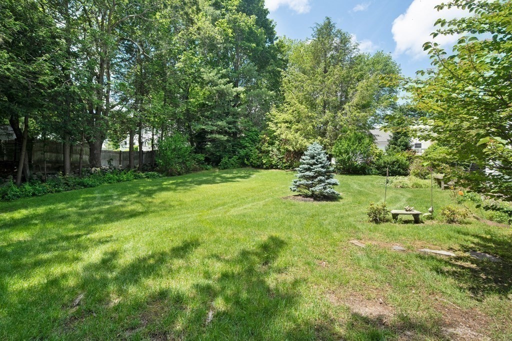 47 Gloucester Road Westwood, MA 02090 - Photo 24 of 25 Gallery Image 24