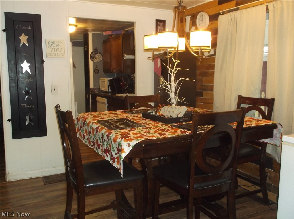 7975 Old River Road Philo, OH 43771 - Photo 12 of 26 Dining room
