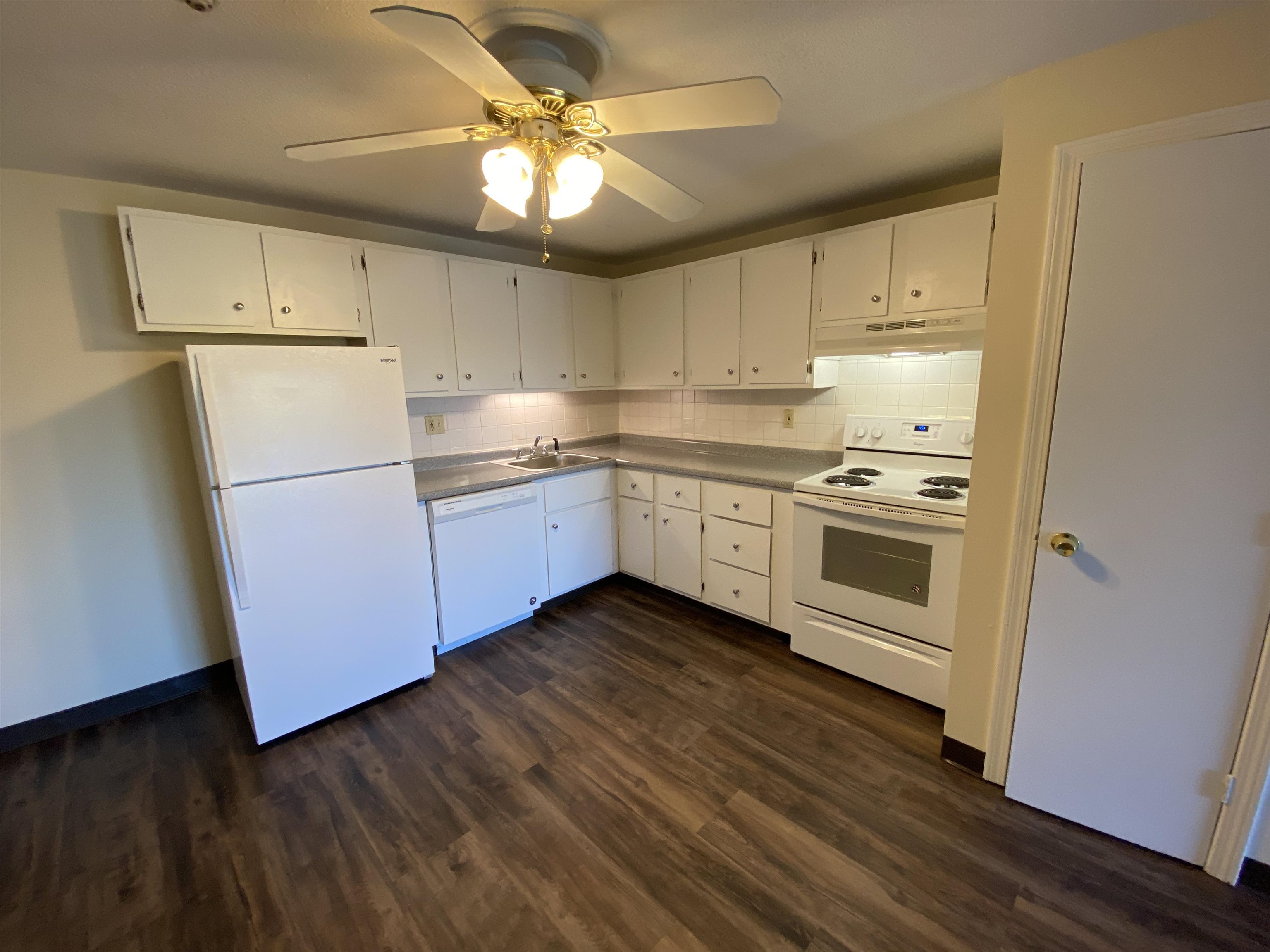 29 Capron Road, Unit 18 Milford, NH 03055 - Photo 5 of 40
