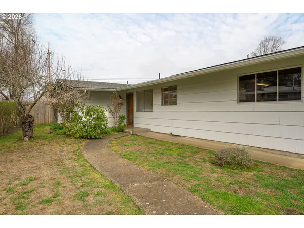 $445,000 | 585 East 36th Avenue, Eugene, OR 97405