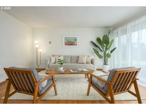 $445,000 | 585 East 36th Avenue, Eugene, OR 97405