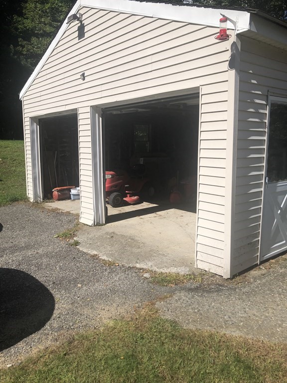 198 Daniels Road Charlton, MA 01507 - Photo 7 of 9 Gallery Image 7