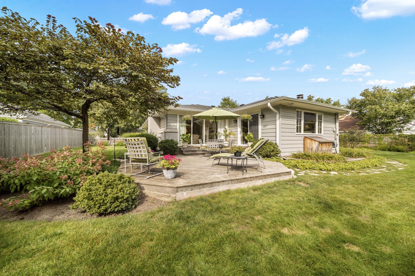 275 Ingram Street Northfield, IL 60093 - Photo 23 of 29 a view of a house with swimming pool and sitting area