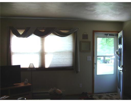 149 Manor Road Delmont, PA 15626 - Photo 10 of 14 Living Room. UNIT 3