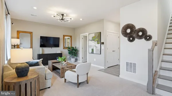 $656,725 | 17377 Walnut Grove Way, Dumfries, VA 22026