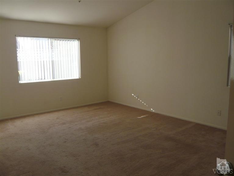749 Raft Lane Oxnard, CA 93035 - Photo 6 of 14 an empty room with a window