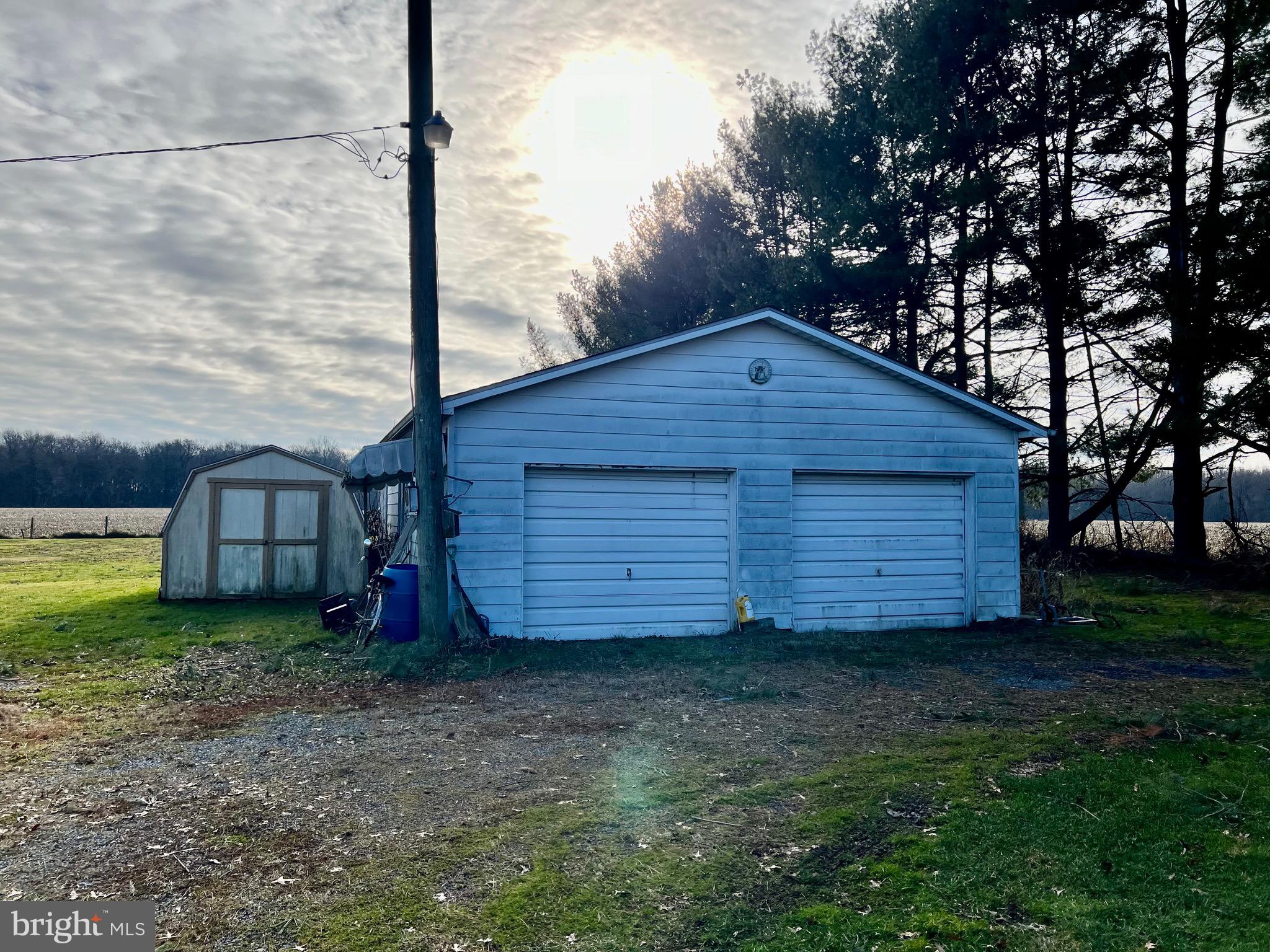 52 East Lake Road Pilesgrove, NJ 08098 - Photo 4 of 16 2 car garage