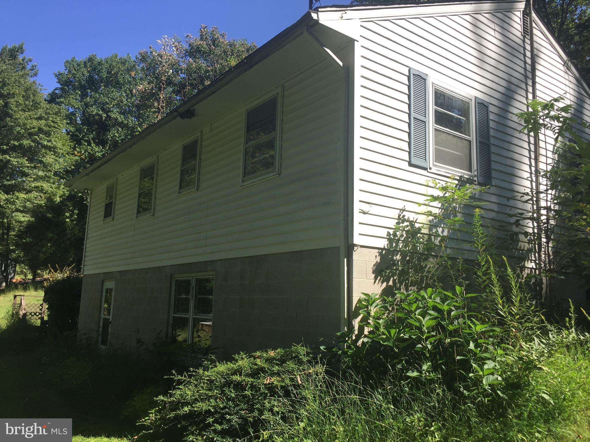 2700 Mayberry Road Taneytown, MD 21787 - Photo 3 of 4 Exterior (Rear)